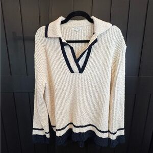 Z Supply Cream and dark blue trim V-Neck Sweater